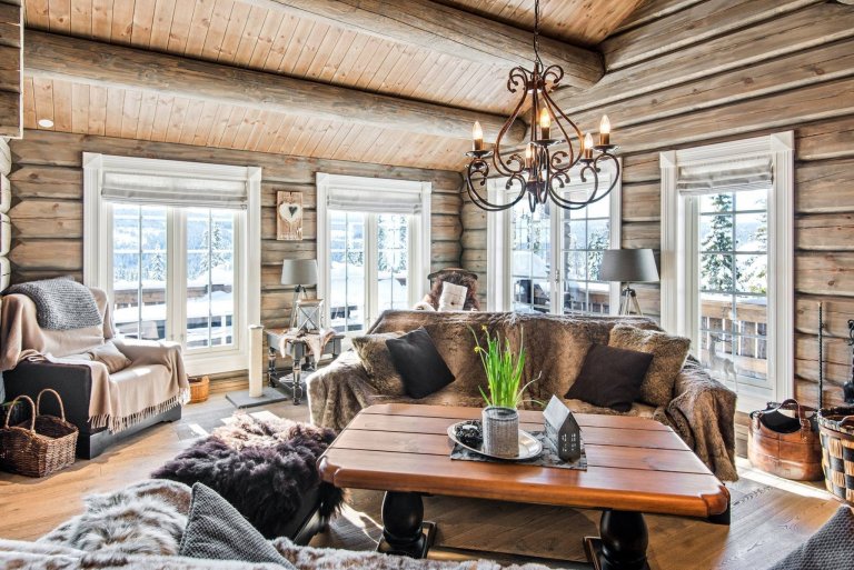 Norský srub v horách