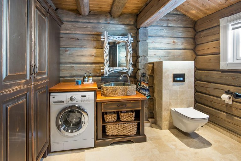 Norský srub v horách