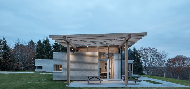 Ohromující moderní bydlení navržené pro pár v zasloužilém věku