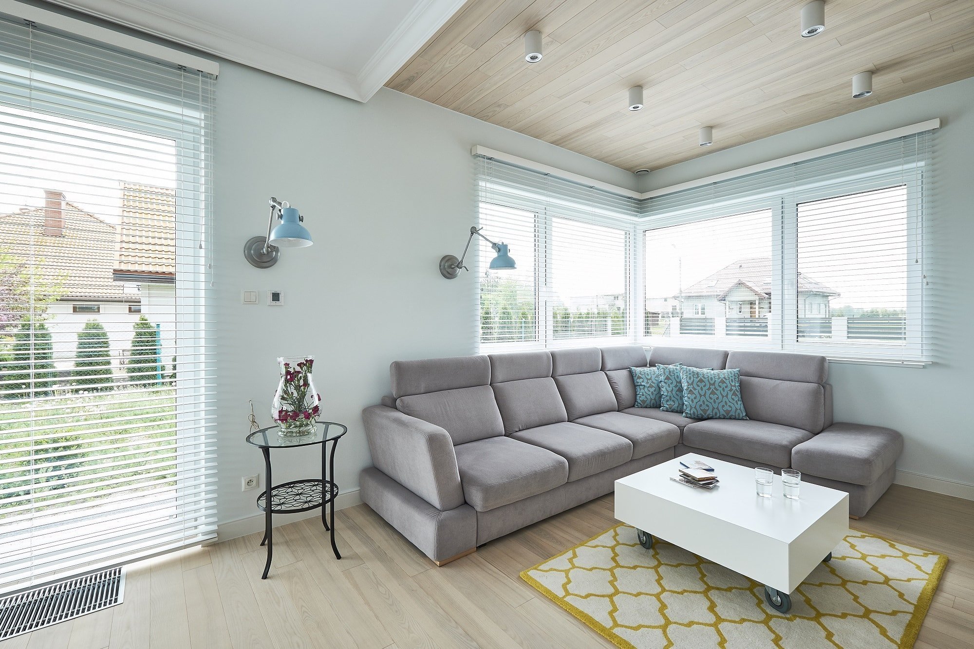 Stylové bydlení s tyrkysovou