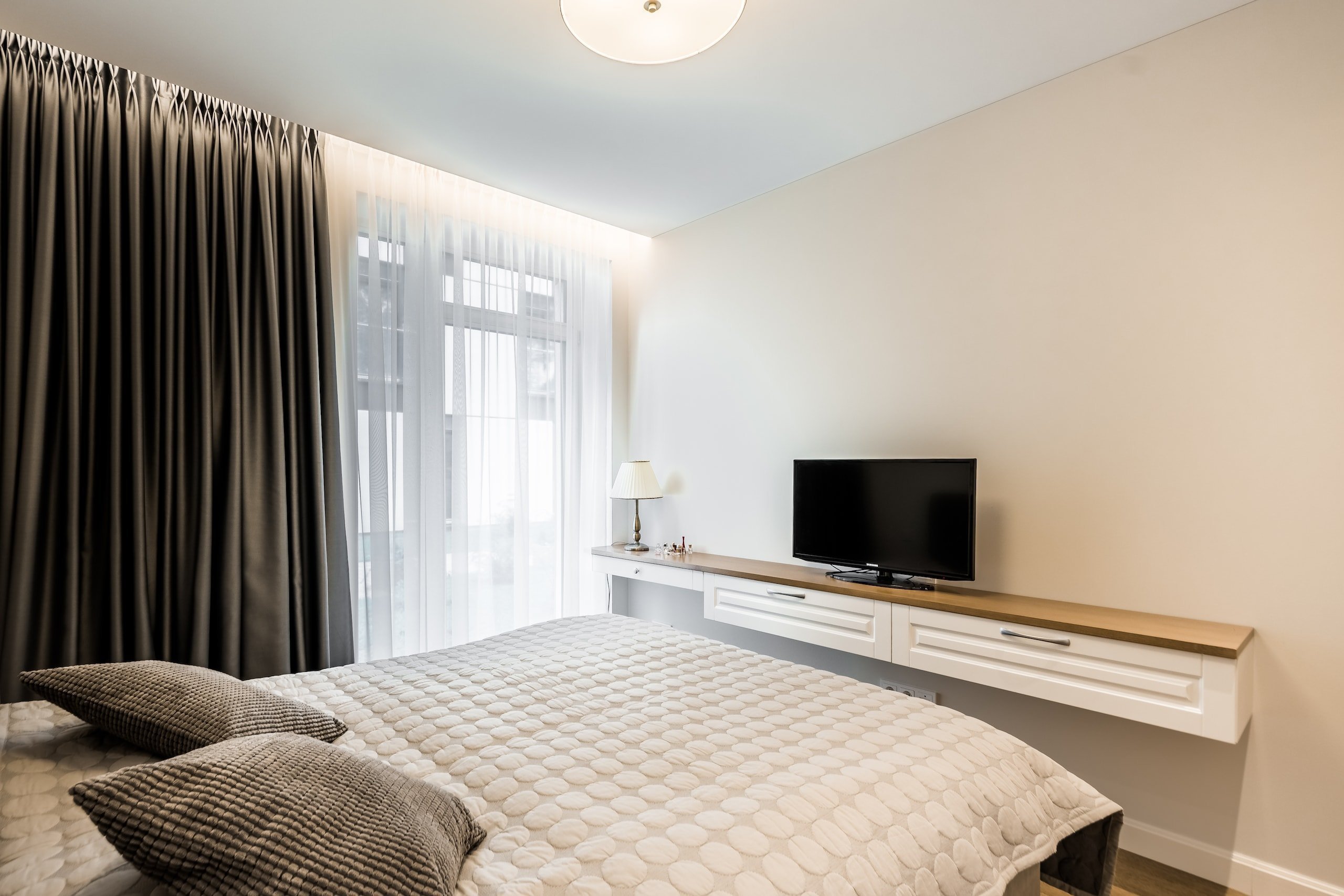 Rustikální interiér v bílé