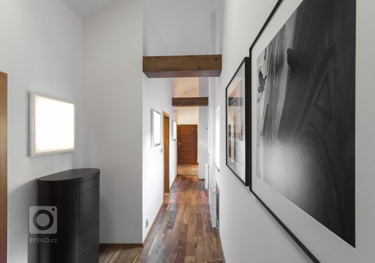 add picture to album