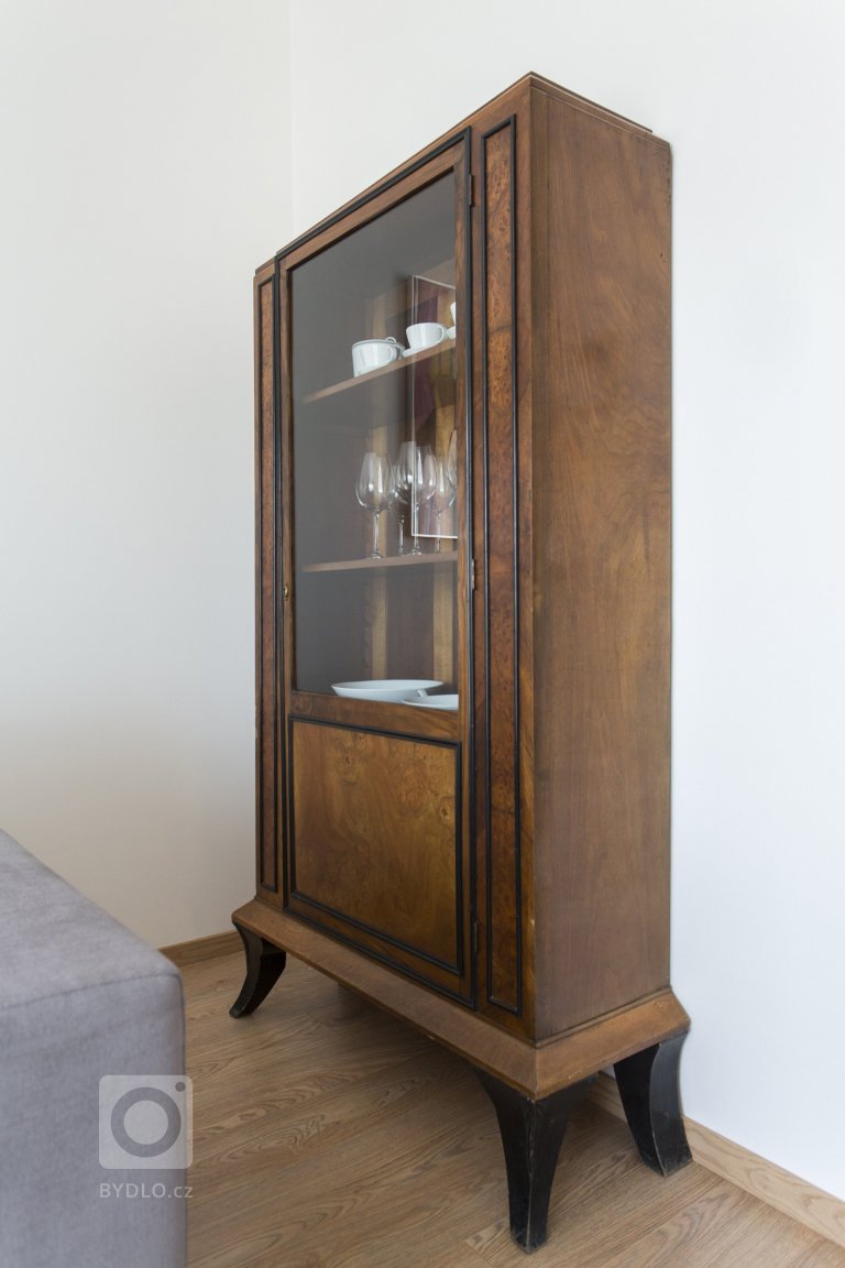 add picture to album