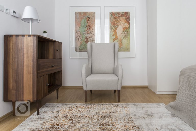 add picture to album