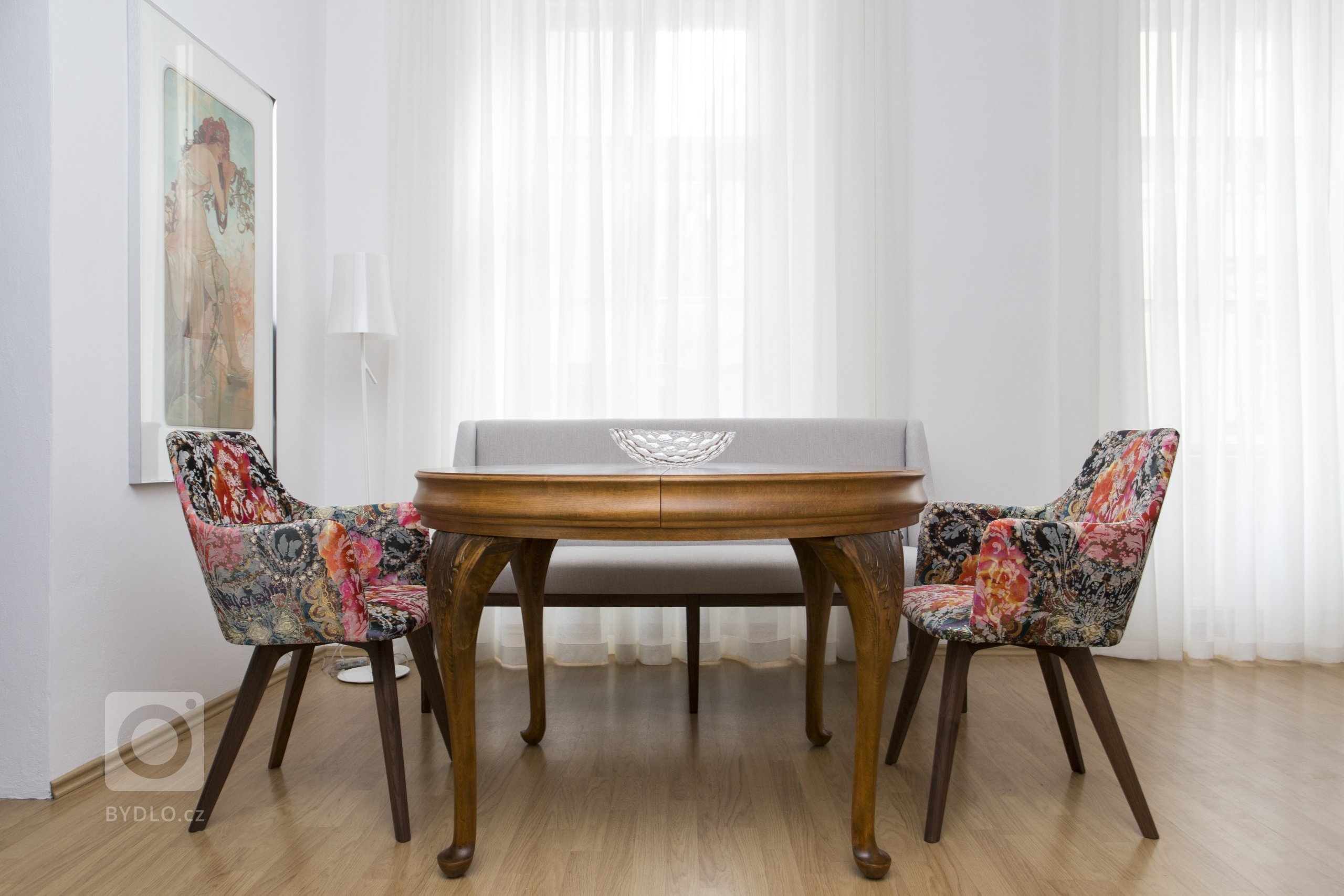 Byt se nachází v samém srdci historické Prahy, v měšťanském domě U modré boty v Haštalské čtvrti.Naším záměrem bylo vytvořit elegantní interiér, který podtrhne…