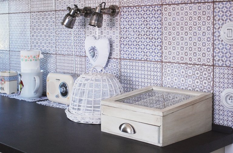 O&nbsp;tom, že kuchyně je výsostným území žen, alespoň v&nbsp;naší zemi, není pochyb. Paní Olga mě oslovila s&nbsp;tím, že by si moc přála novou kuchyni, stará…