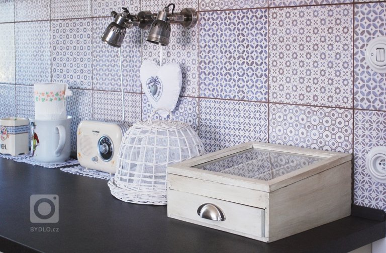 add picture to album