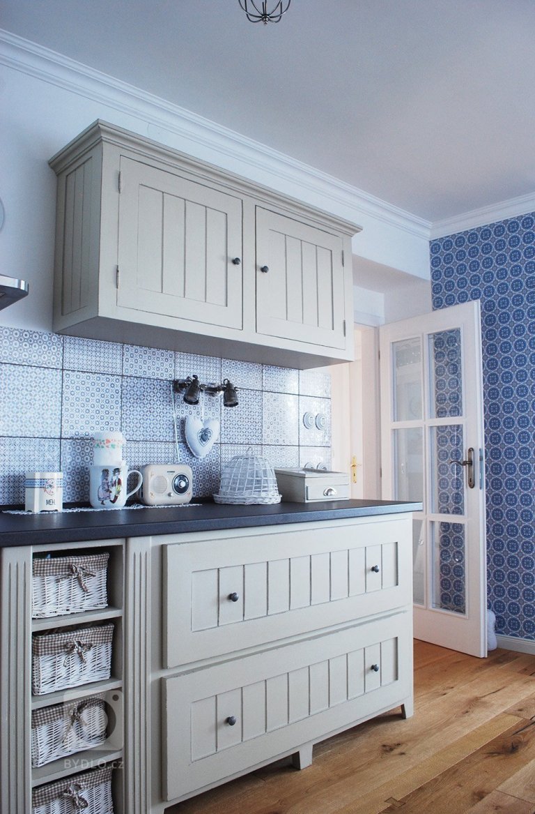 add picture to album