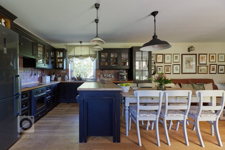 add picture to album