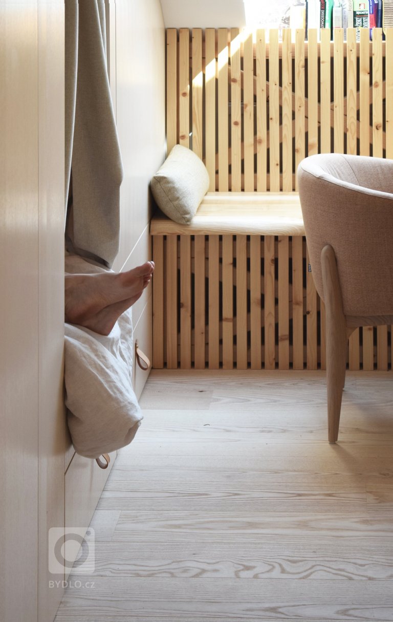 add picture to album