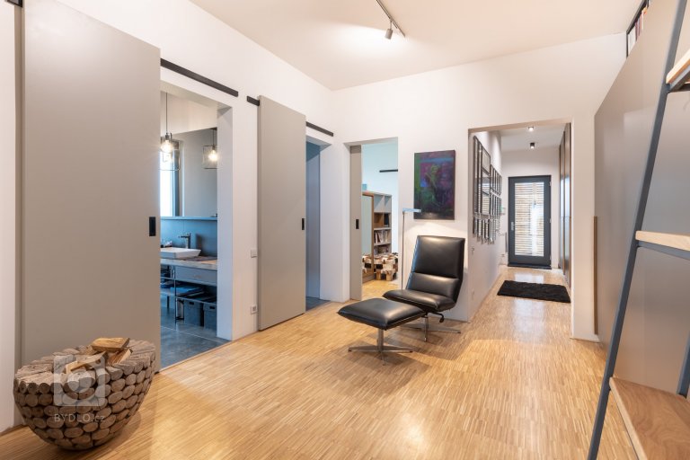 add picture to album