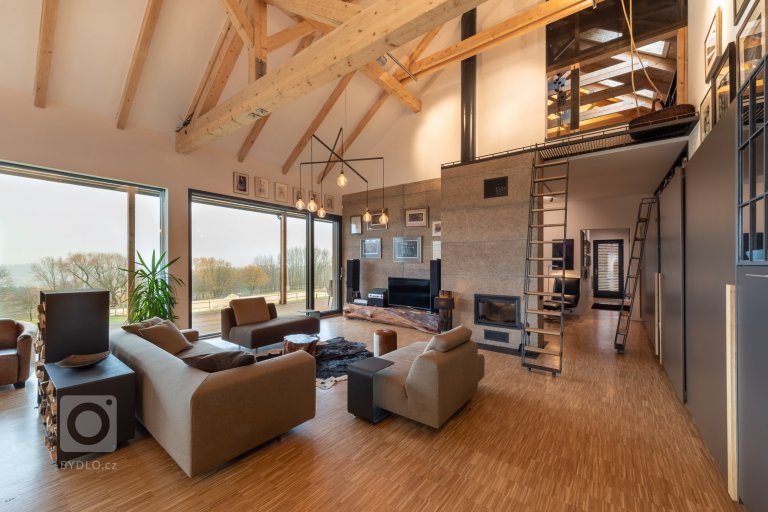 add picture to album