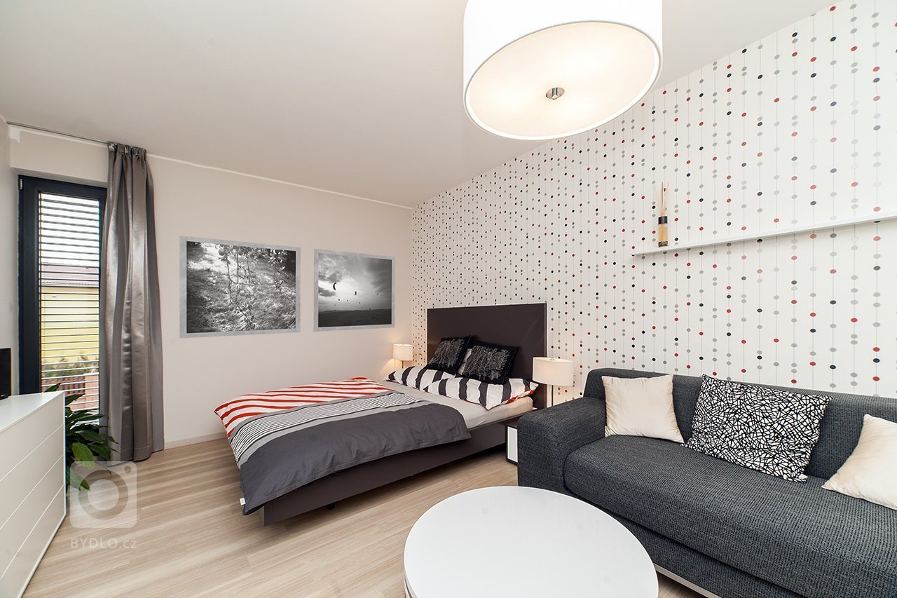 Návrh a celkové dispoziční řešení rodinného domu, včetně koordinace stavebních úprav. Následný výběr podlahových krytin, oken a dveří. Dodání a následná montáž…