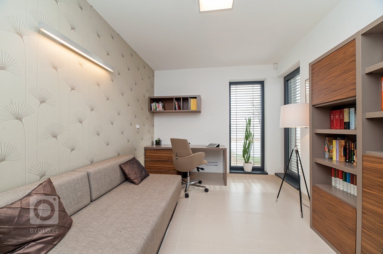 Návrh a celkové dispoziční řešení rodinného domu, včetně koordinace stavebních úprav. Následný výběr podlahových krytin, oken a dveří. Dodání a následná montáž…