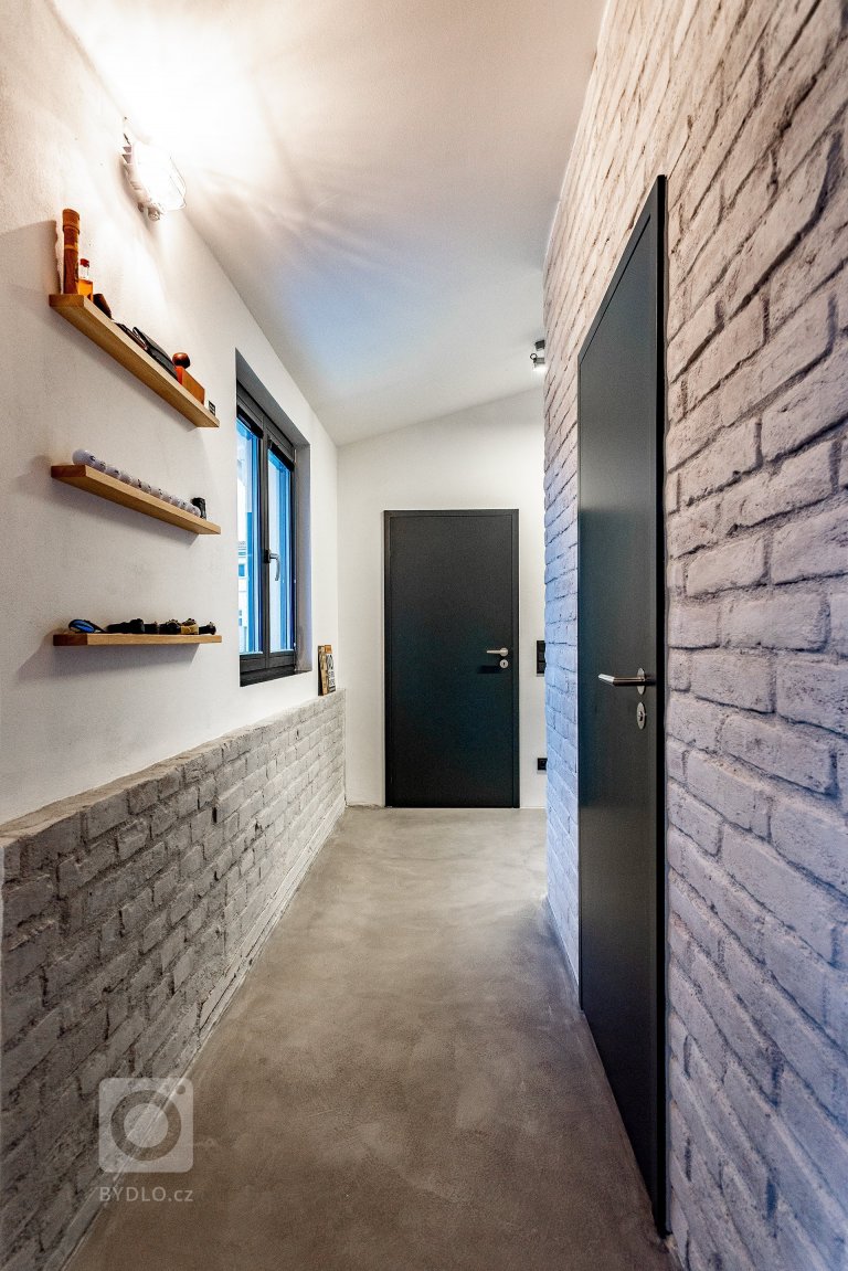 add picture to album