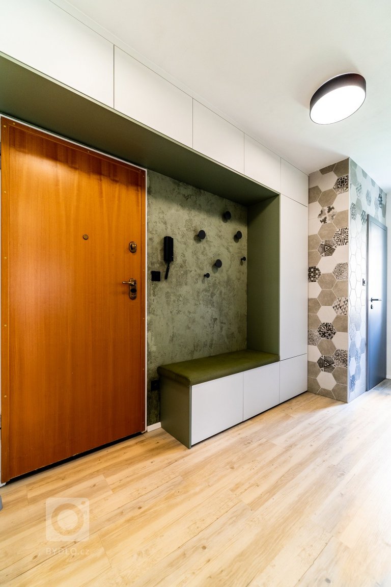 add picture to album