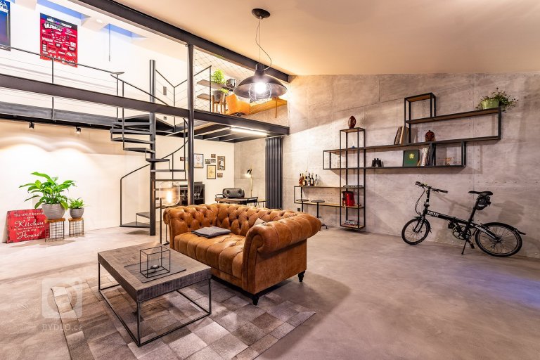 add picture to album