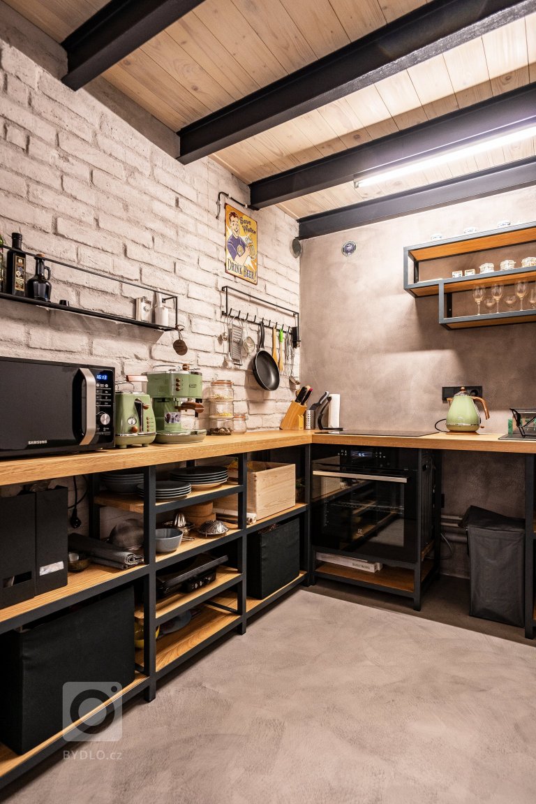 add picture to album