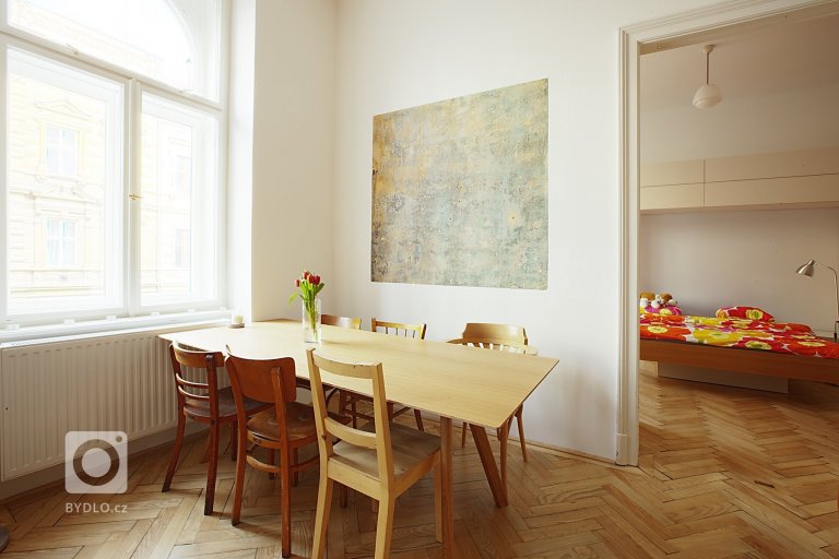 add picture to album