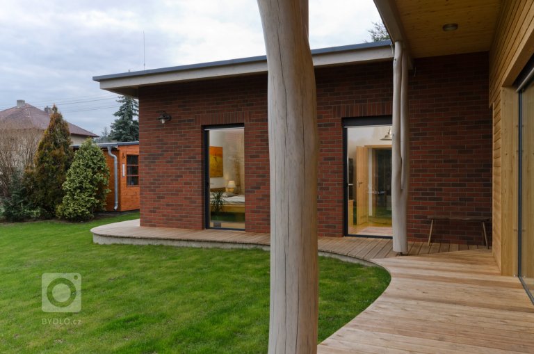 add picture to album