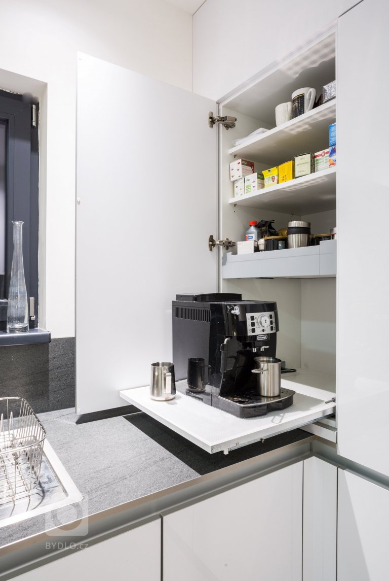 add picture to album