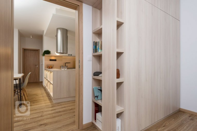 add picture to album