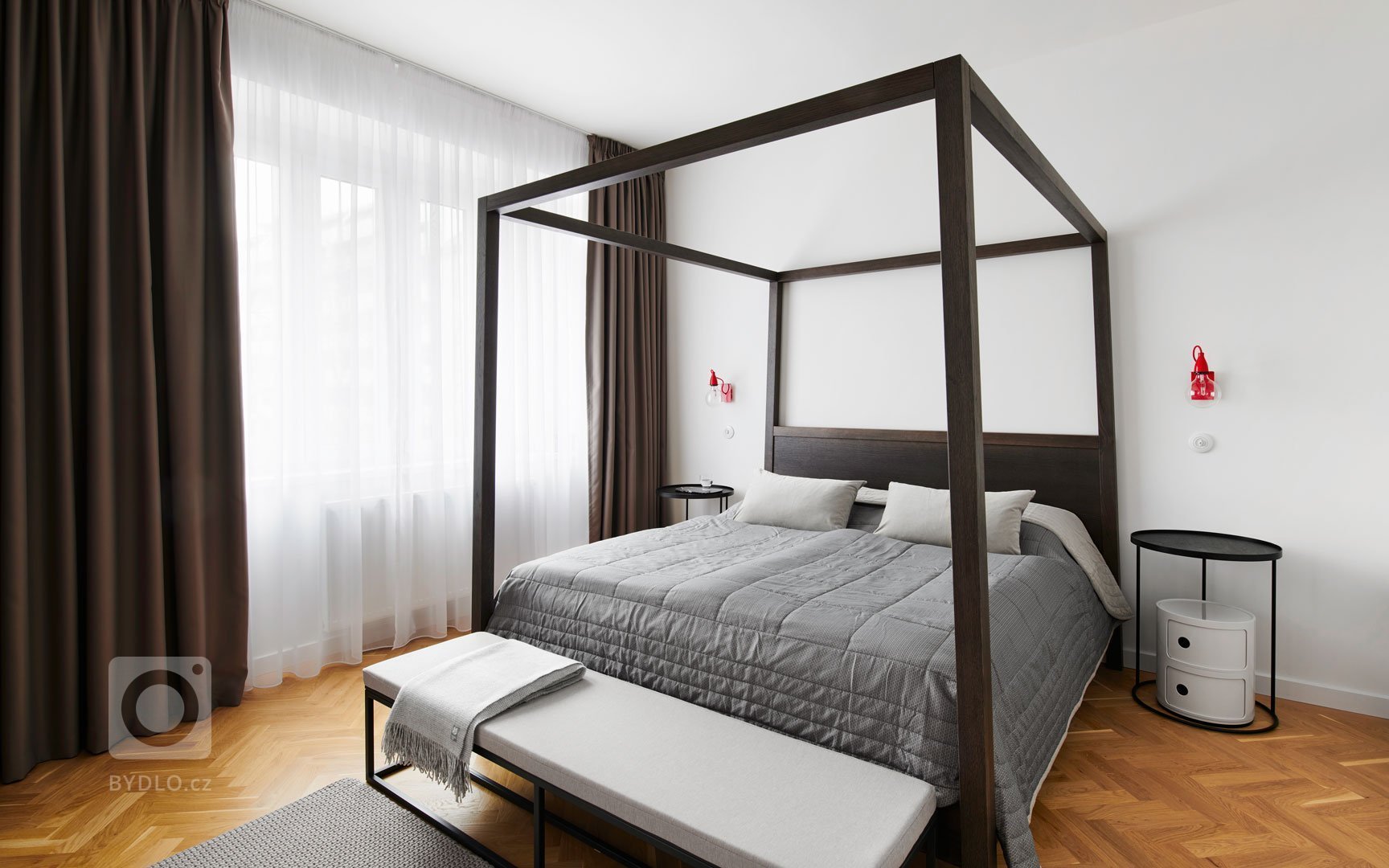 Byt sa nachádza priamo v&nbsp;centre bratislavského Starého mesta, kde bol postavený ešte v&nbsp;povojnových rokoch. Pôvodne bola jeho rozloha oveľa väčšia.…