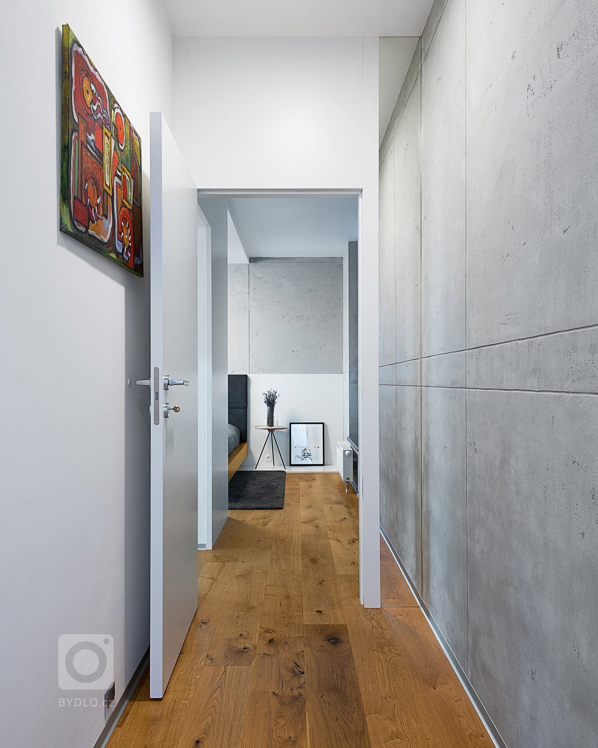 Návrh a&nbsp;realizácia štvorizbového bytu v&nbsp;bratislavskej novostavbe prebiehala vo&nbsp;veľmi príjemnej atmosfére. Majitelia obľubujú krásny a&nbsp…