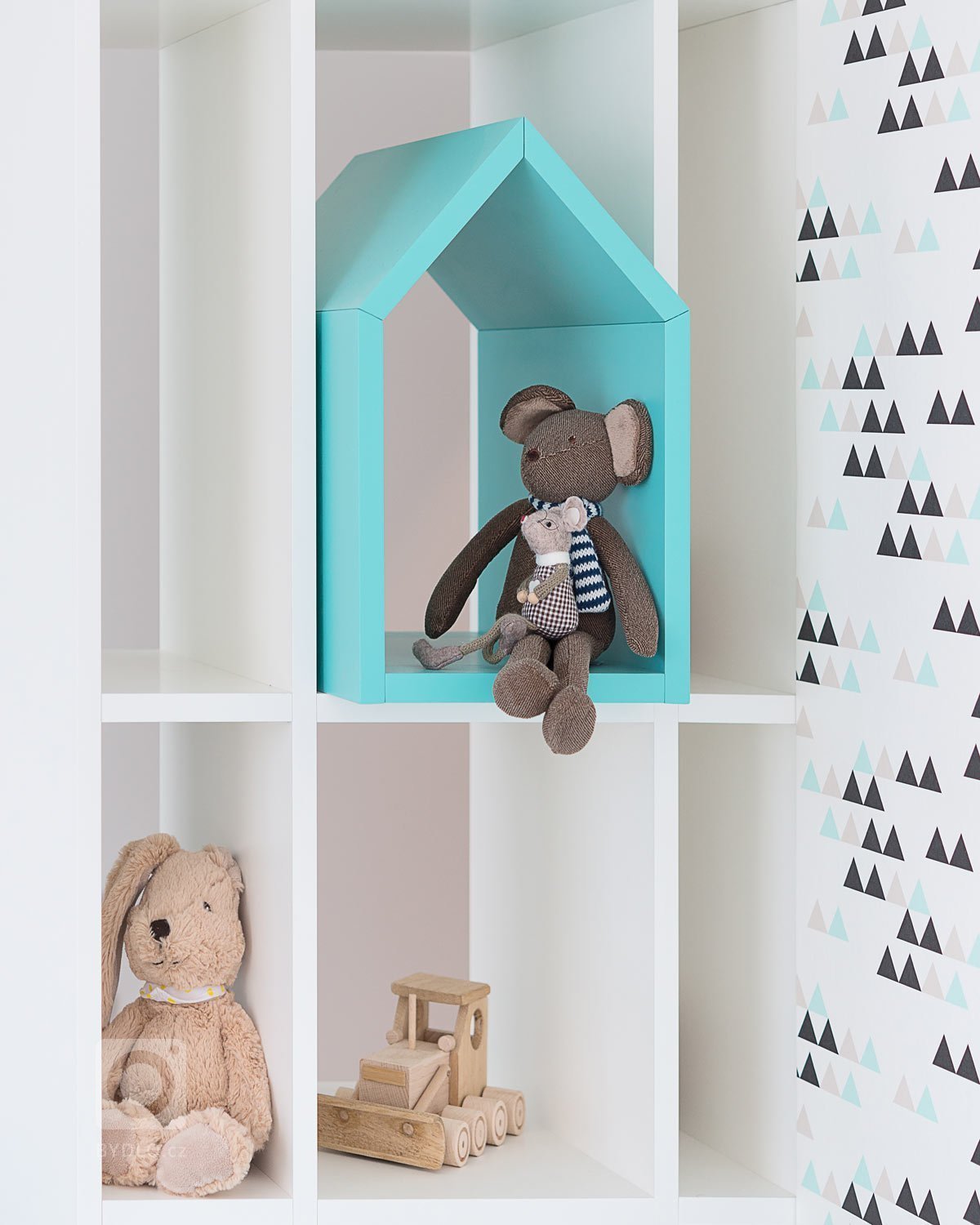 Návrh a&nbsp;realizácia štvorizbového bytu v&nbsp;bratislavskej novostavbe prebiehala vo&nbsp;veľmi príjemnej atmosfére. Majitelia obľubujú krásny a&nbsp…