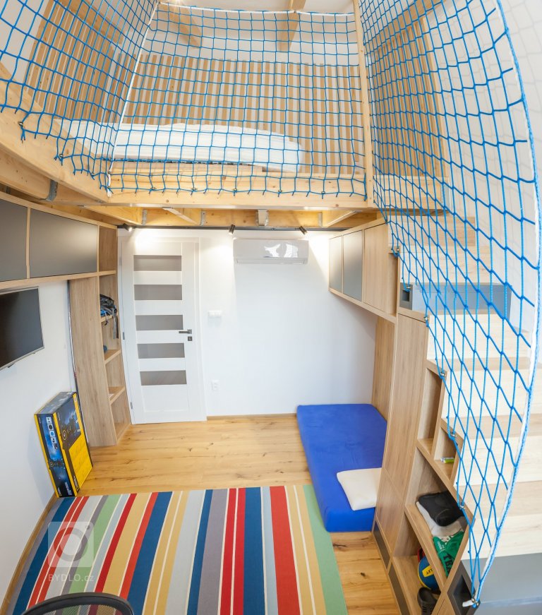 add picture to album