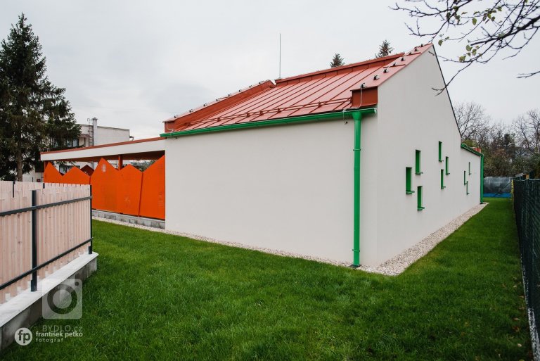 add picture to album