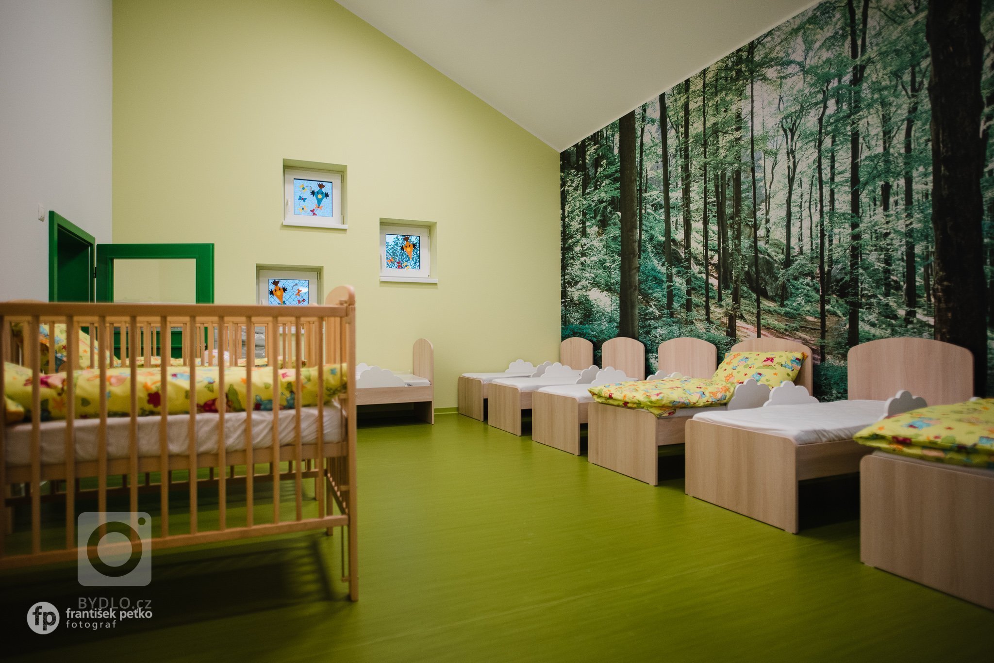 Máme veľkú radosť, že projekt novostavby detských jaslí v obci Predmier, okres Bytča dosiahol svoju reálnu podobu. Nahliadnite do čistých a útulných priestorov…