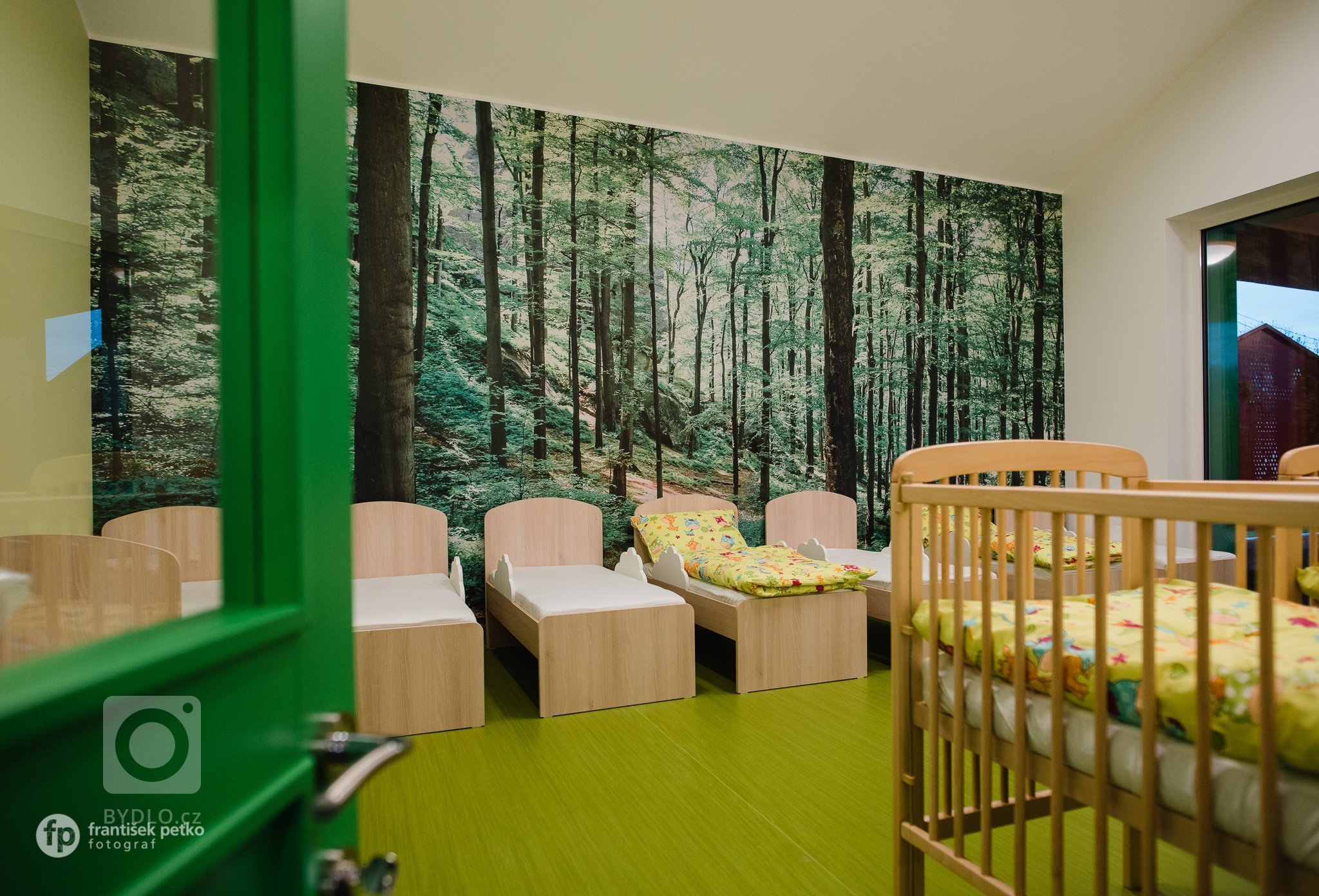 Máme veľkú radosť, že projekt novostavby detských jaslí v obci Predmier, okres Bytča dosiahol svoju reálnu podobu. Nahliadnite do čistých a útulných priestorov…