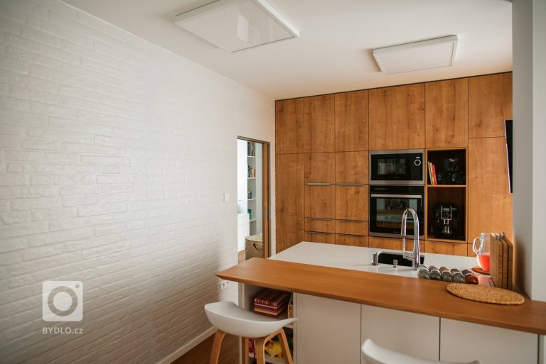 add picture to album