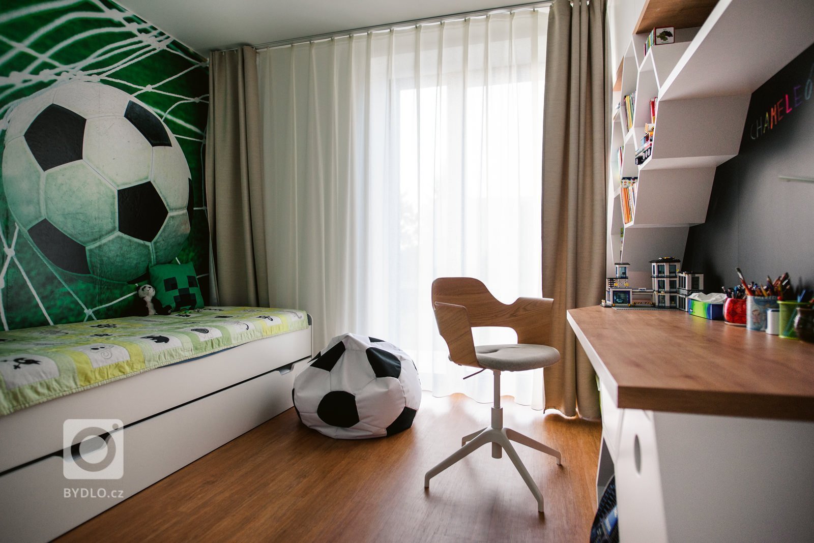 Novorealizovaný interiér v Považskej Bystrici podľa nášho návrhu sa dočkal svojho ukončenia. Nový interiéru do rodinného domu zo 70. rokov. Veríme, že vďaka…