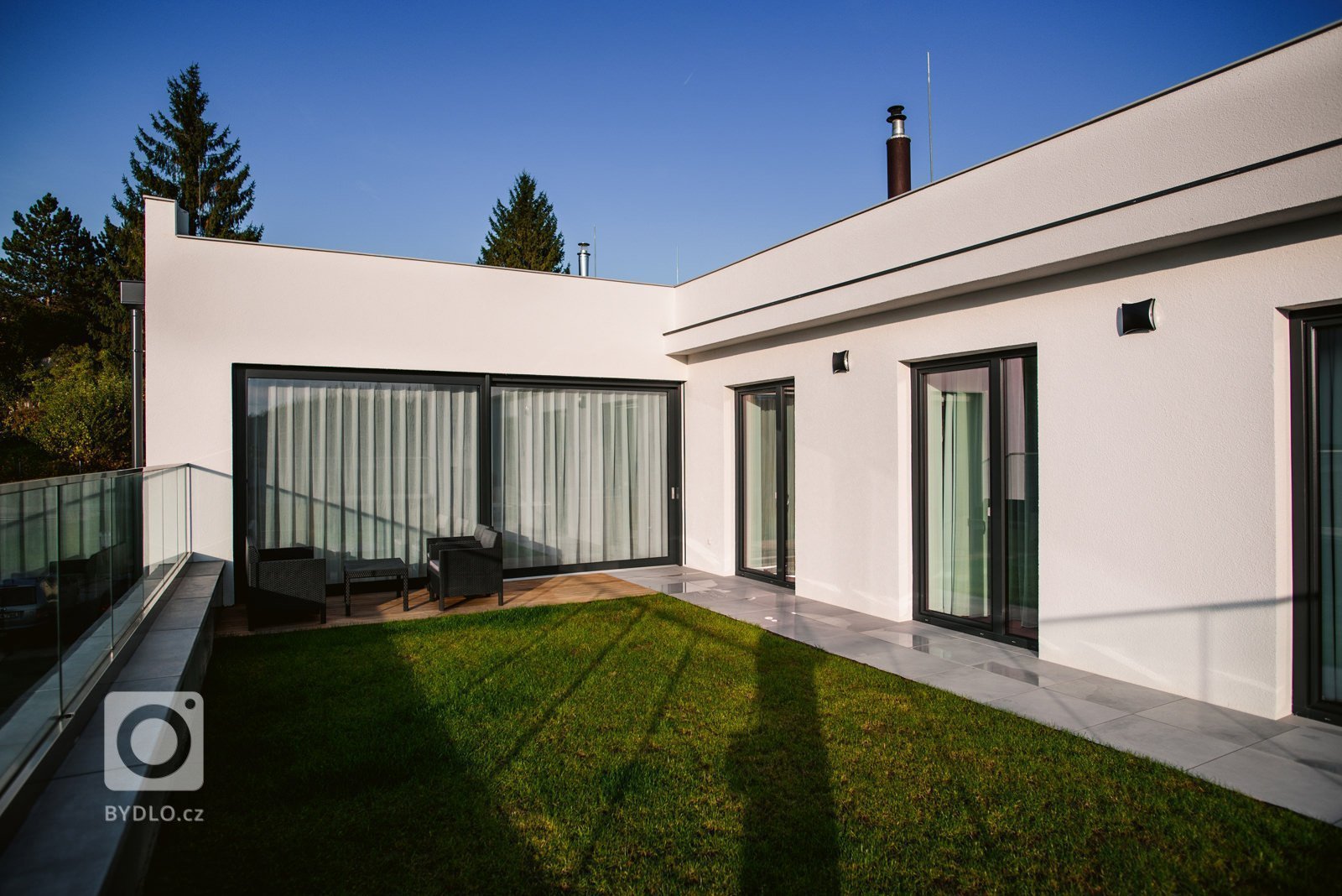 Novorealizovaný interiér v Považskej Bystrici podľa nášho návrhu sa dočkal svojho ukončenia. Nový interiéru do rodinného domu zo 70. rokov. Veríme, že vďaka…