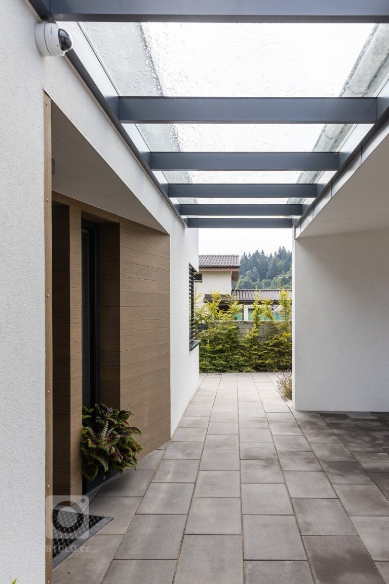 add picture to album