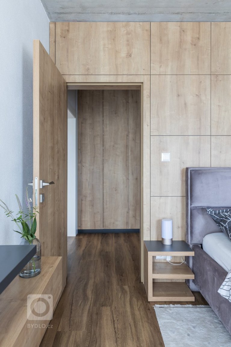 add picture to album