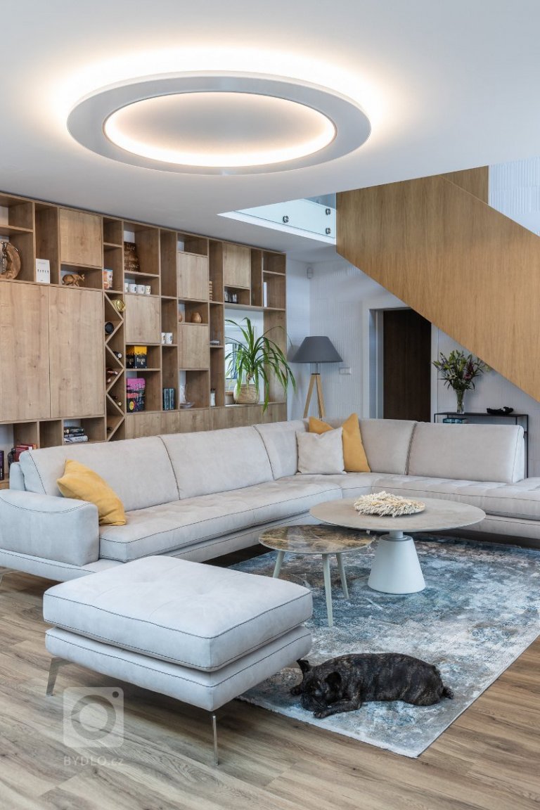 add picture to album