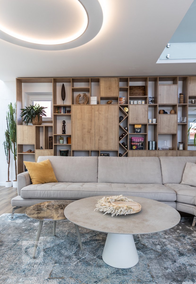 rodinný dom v obci jasenica sa u nás rodil už od samotnej štúdie. pri návrhu interiéru sme ku spokojnosti klientov zapracovali najmä požiadavku aby interiér…