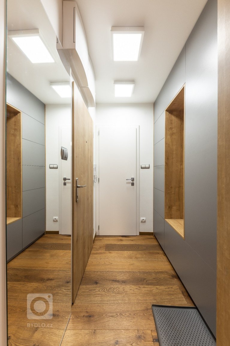 add picture to album