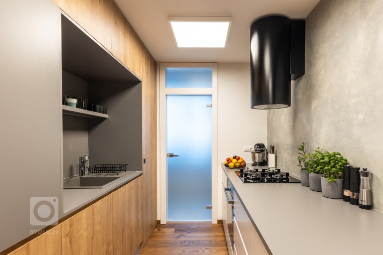 add picture to album