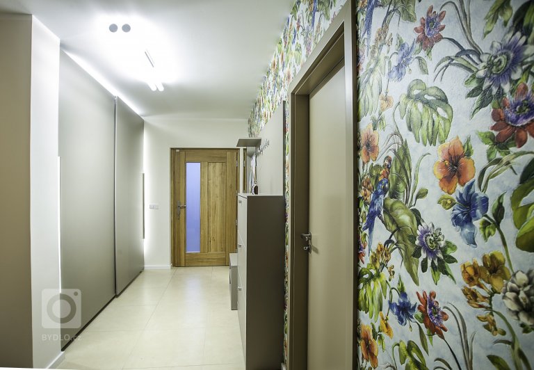 add picture to album