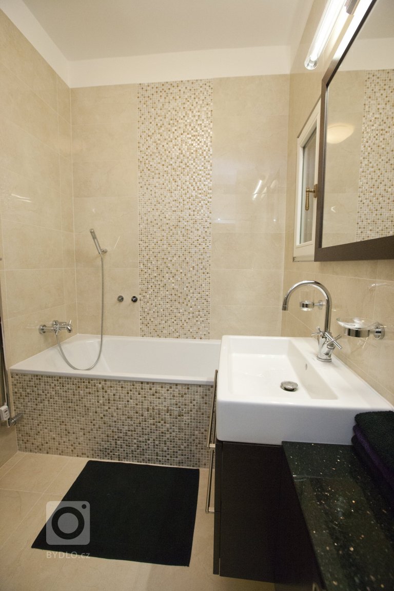 add picture to album