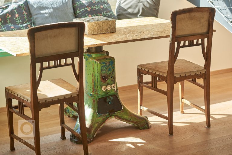 add picture to album