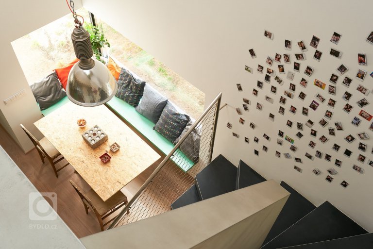 add picture to album