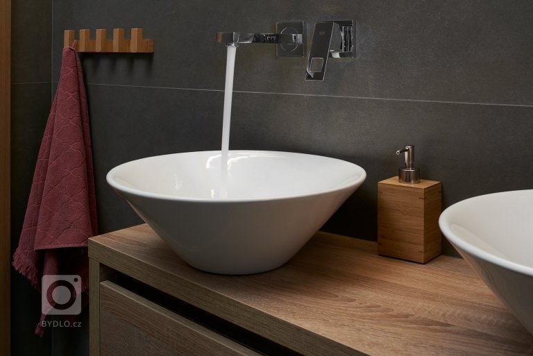 add picture to album