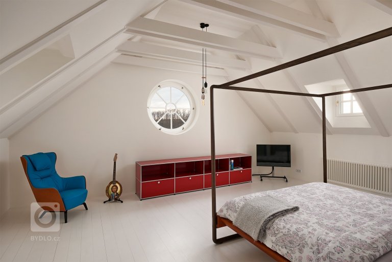 add picture to album