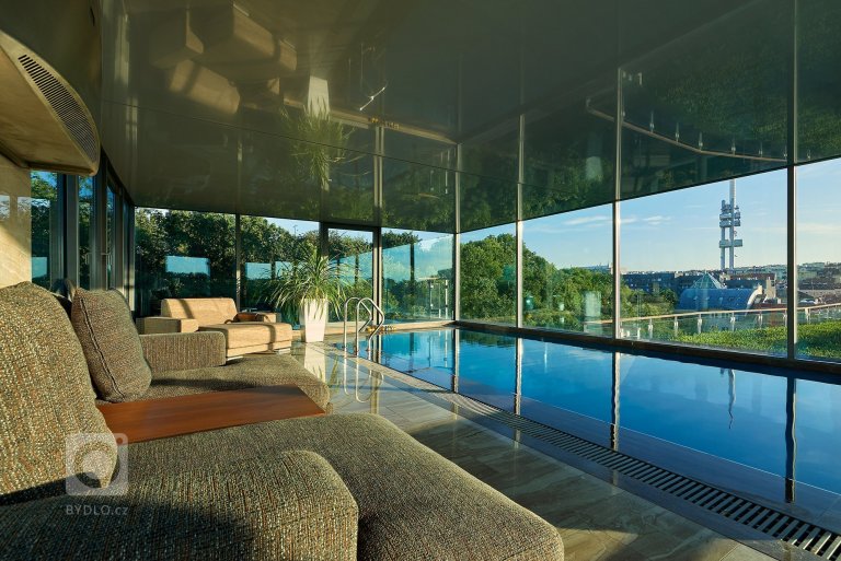 add picture to album