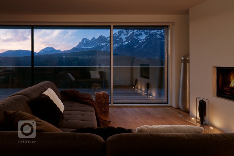 add picture to album